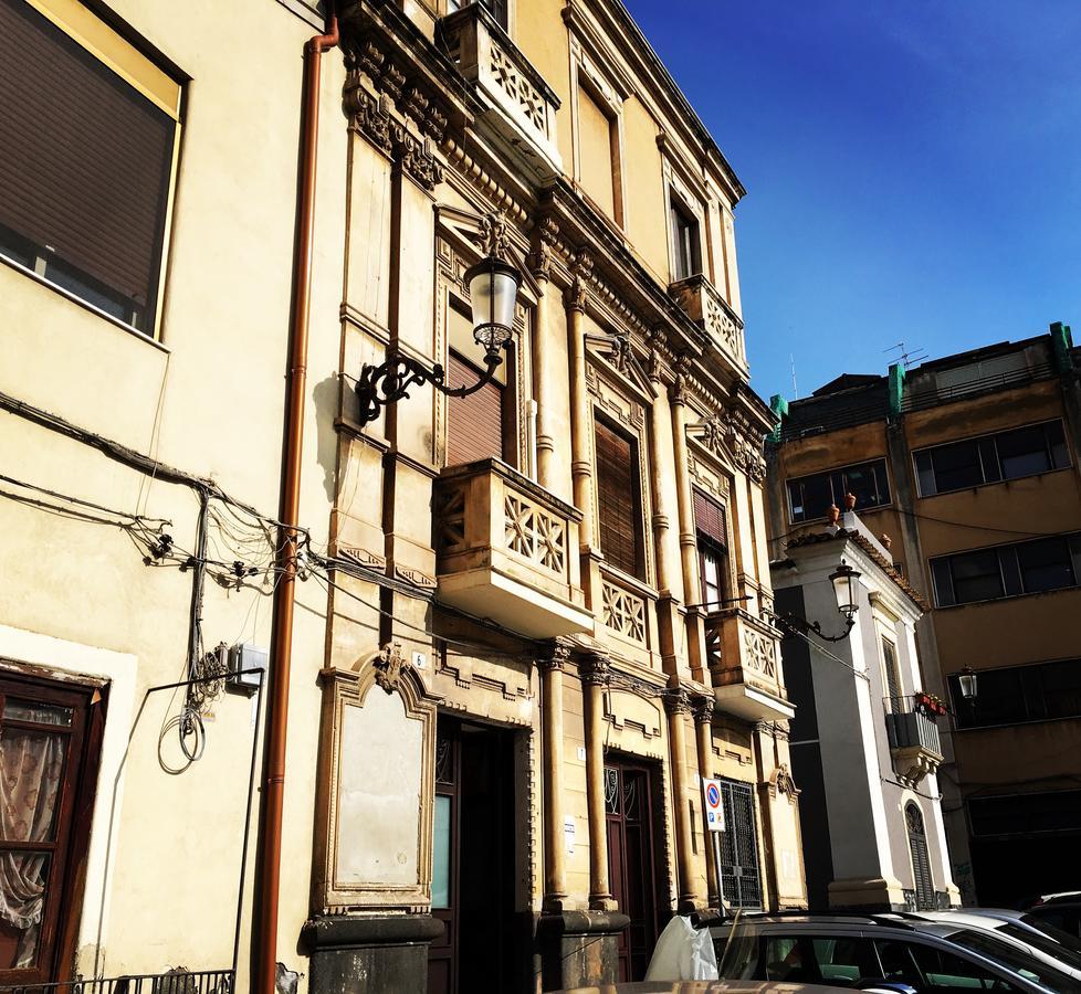 Dante Rooms Катания Екстериор снимка