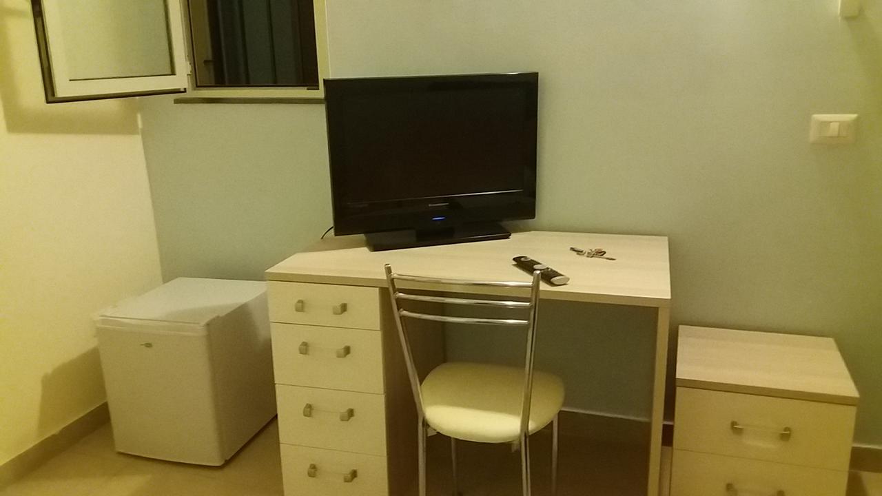 Dante Rooms Катания Екстериор снимка